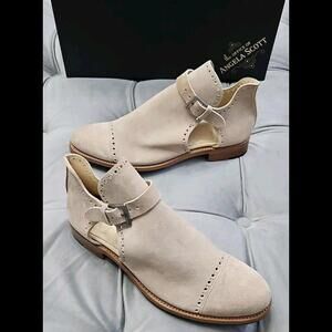 The Office Of Angela Scott Mr. Ed Cutout Suede Beige Boots Womens Shoes 39 9